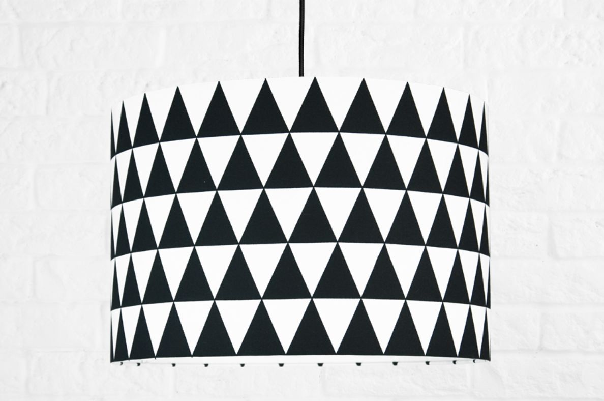 Textilní závěsná lampa Triangle - černá - obrázek 2