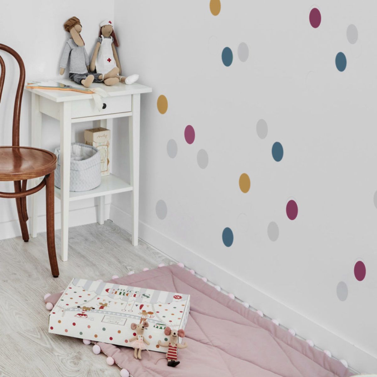 Samolepka na zeď Dekornik Konfetti 6 5 cm - obrázek 1
