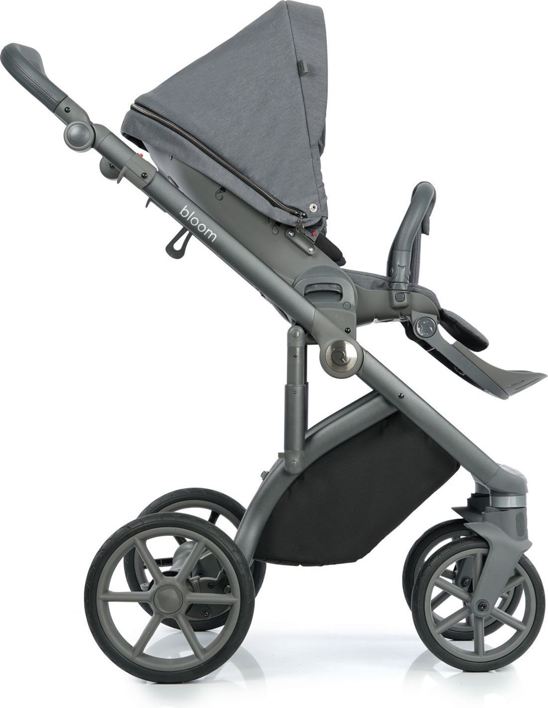 Kočárek Roan Bloom - Grey Stripes designový kočárek - obrázek 2