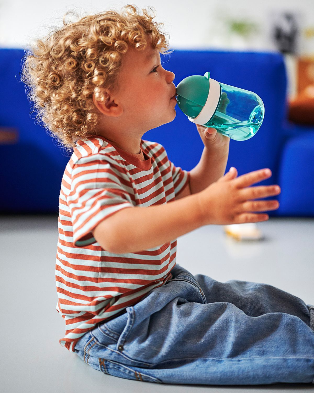 DĚTSKÝ HRNEK MEPAL S BRČKEM, MIO 300 ML, LITTLE DUTCH - KVĚTINY A MOTÝLI - obrázek 5