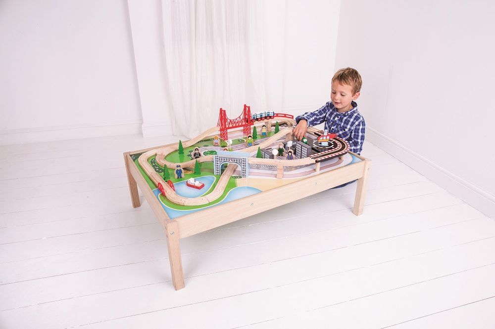 Bigjigs Rail Vláčkodráha City se stolem - obrázek 4