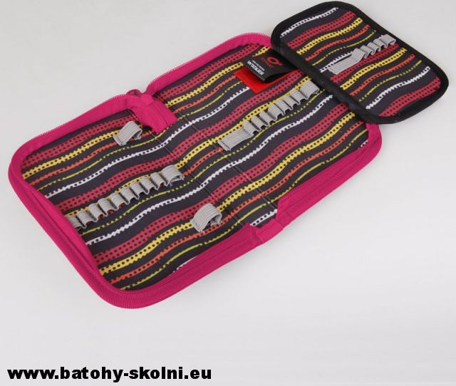Jednopatrový školní penál Topgal CHI 190 A2 - Black-Magenta - obrázek 4
