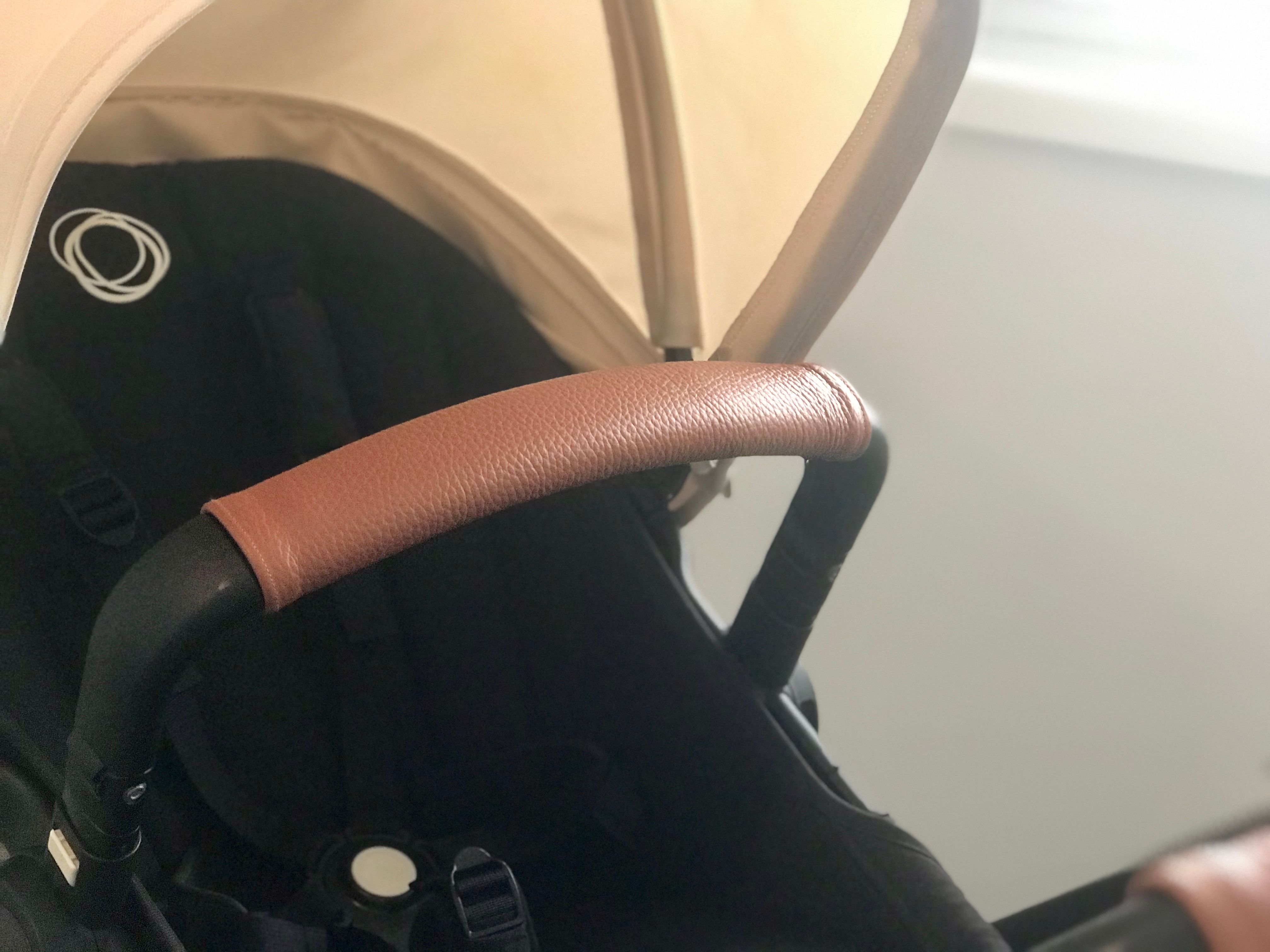 Ma-tata.cz Kožený potah na madlo kočárku - dítě Značka kočárku: Baby Jogger, Barva: černá, Model kočárku: City Mini GT - obrázek 4