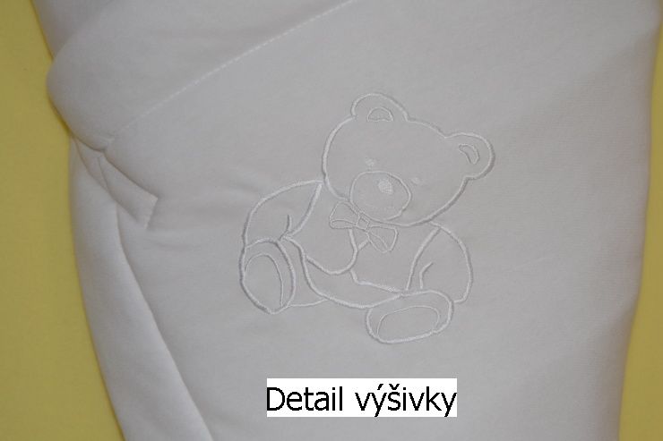 Bílá zavinovačka Dětský svět volánek a výšivka - obrázek 2