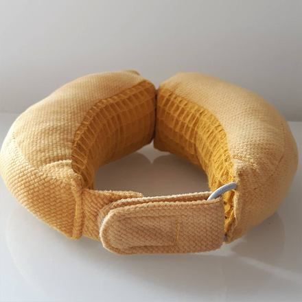 Rollersy cestovní polštářek velikost S Mustard - obrázek 2